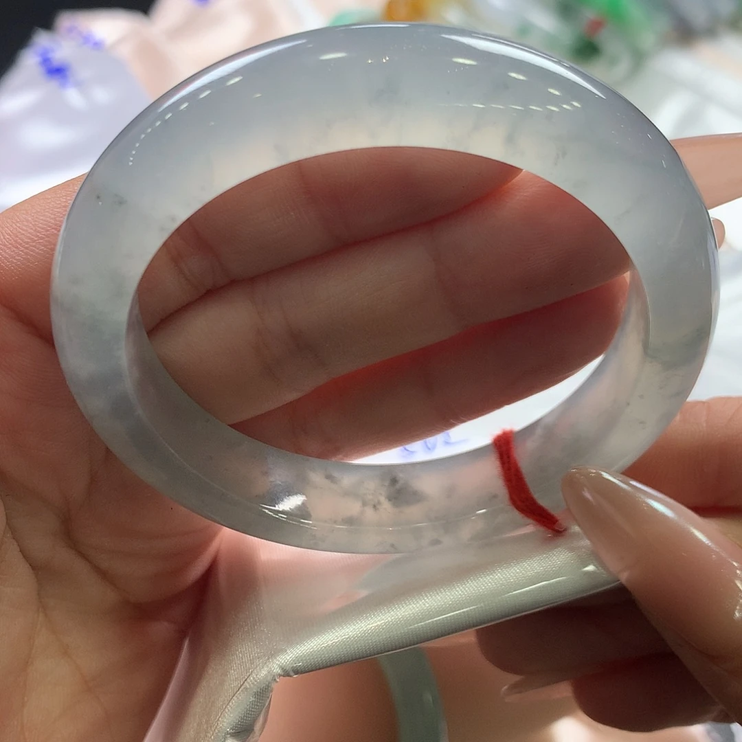 蓉***々翡翠未镶嵌手镯56正