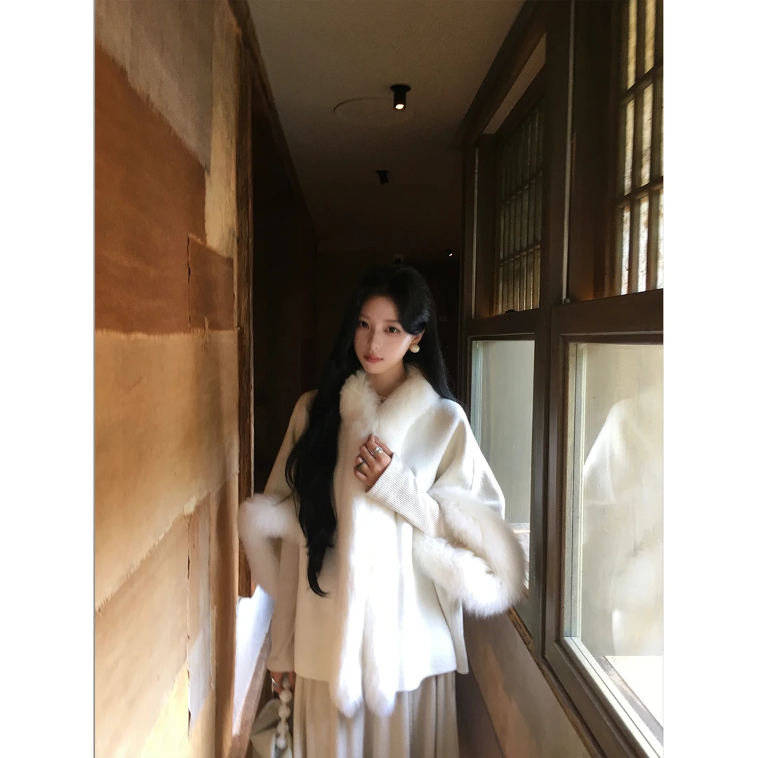 ICELOLLY入冬高级感皮草斗篷羊毛毛呢外套女千金风短款双面呢大衣