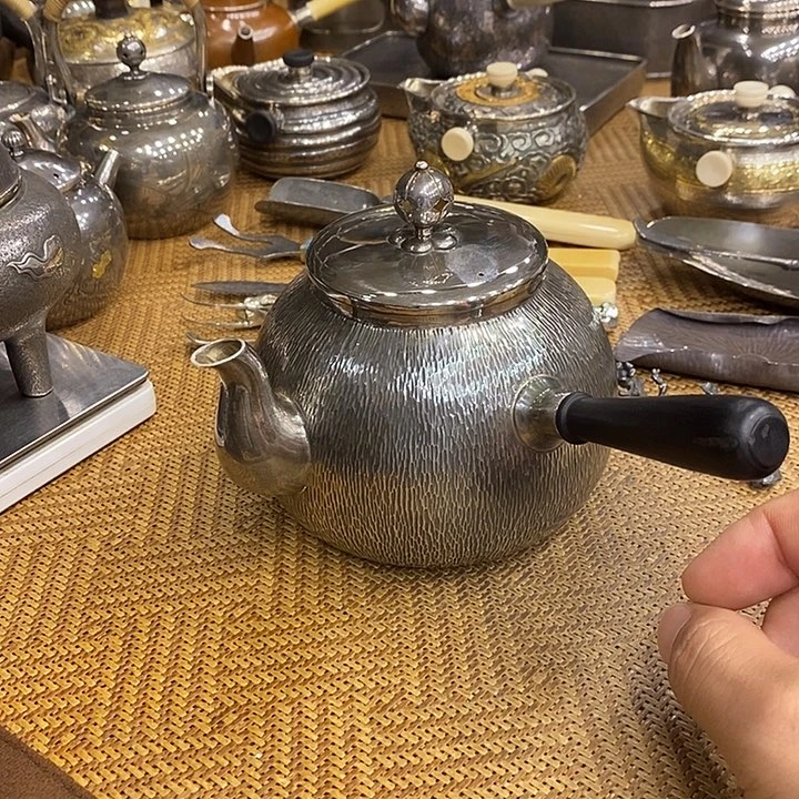 赵*龄纯银银壶纯银银壶