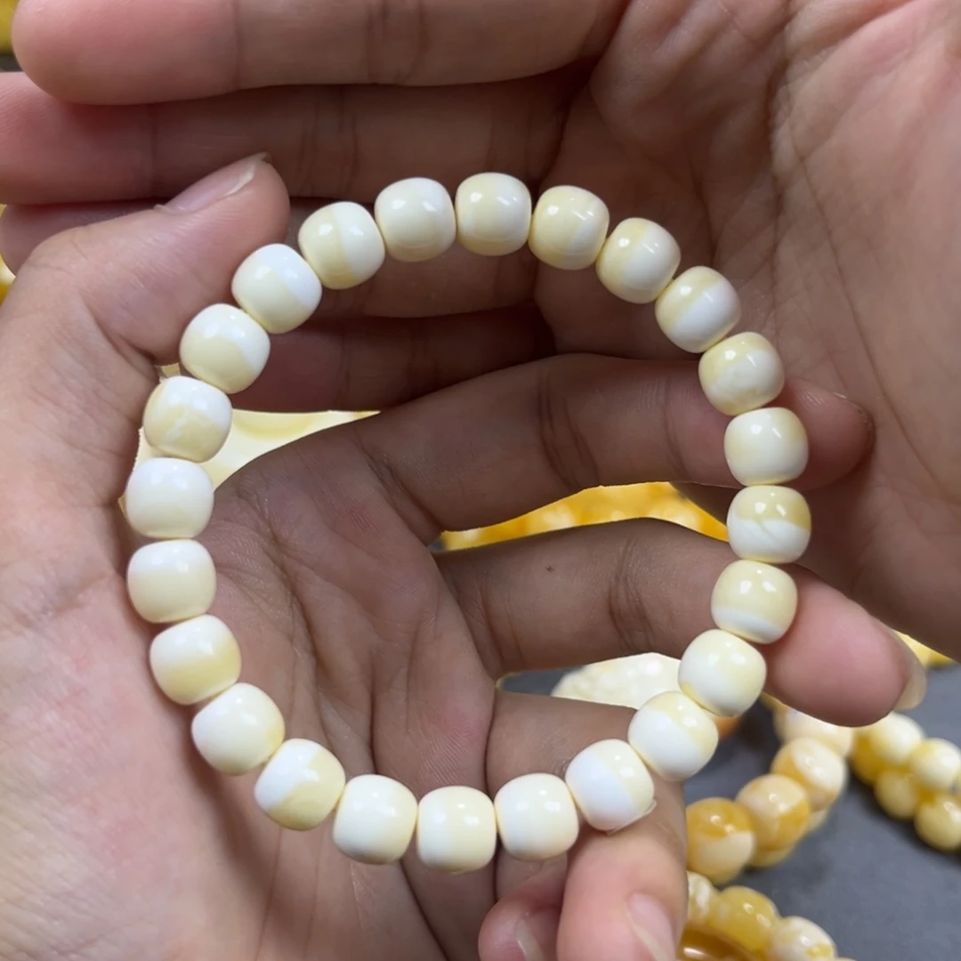 琥珀未镶嵌手串同料8.5mm