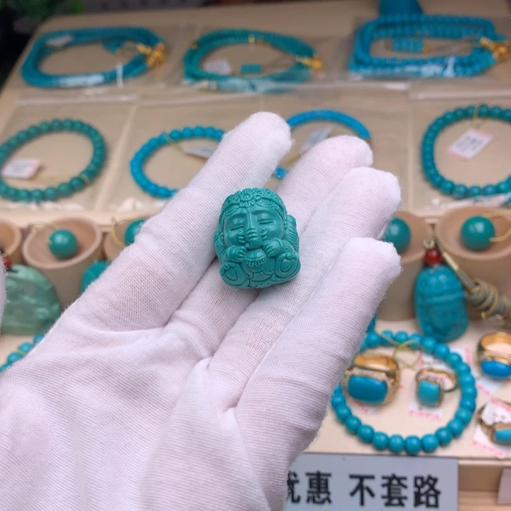 18K金镶嵌绿松石珠宝奇石