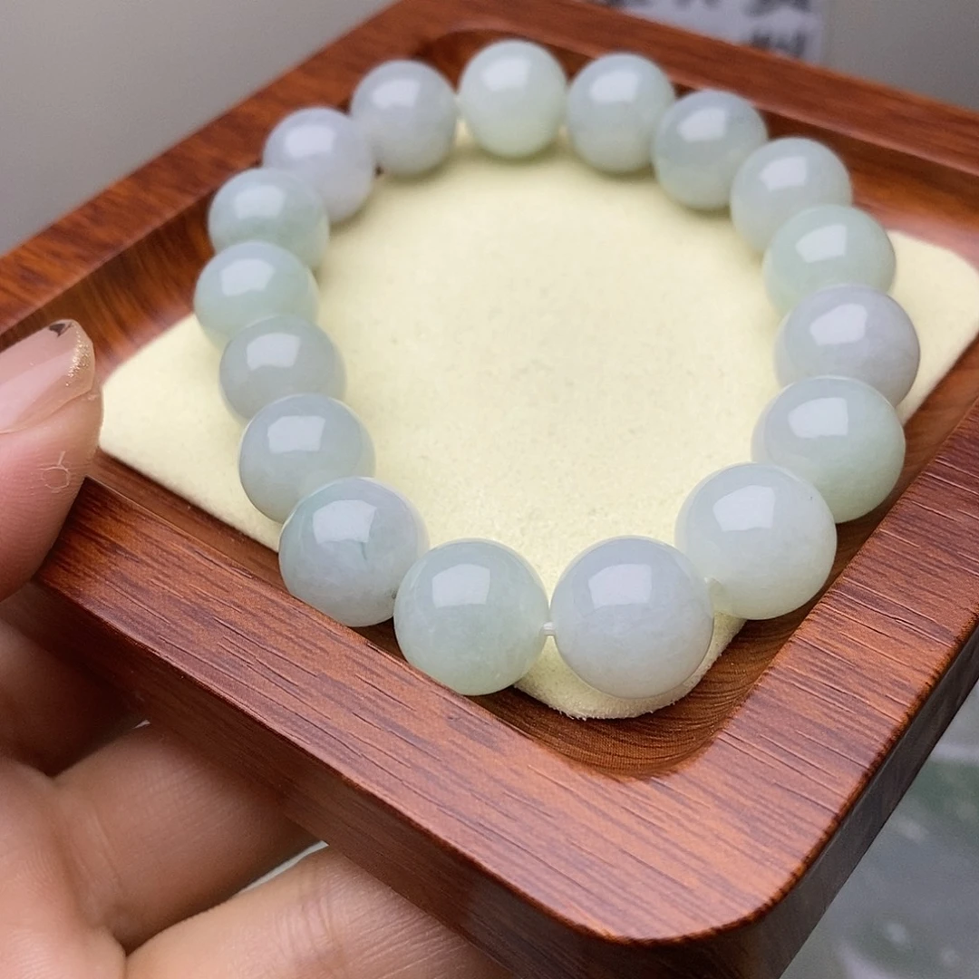 颈饰未镶嵌翡翠珠串