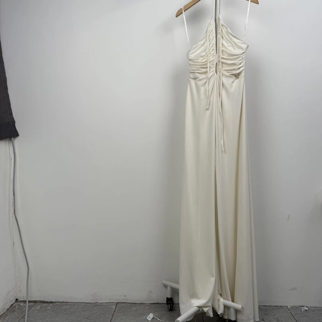 5087轻奢女装连衣裙女装休闲吊带连衣裙夏季百搭裙显瘦时尚