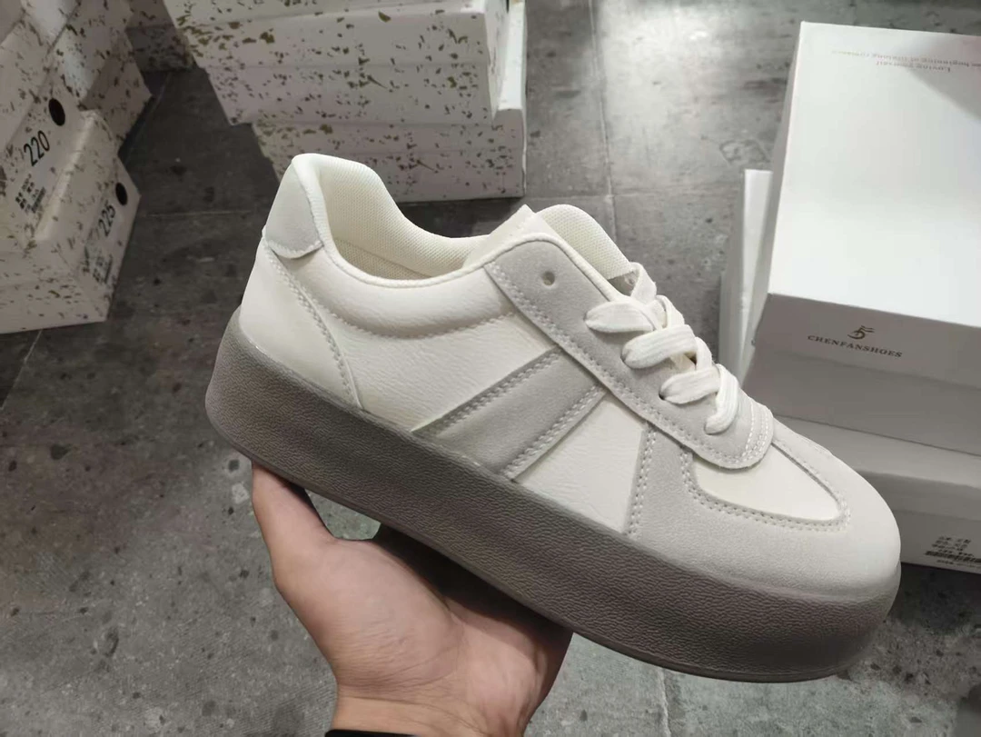 特价德训小板鞋四季科