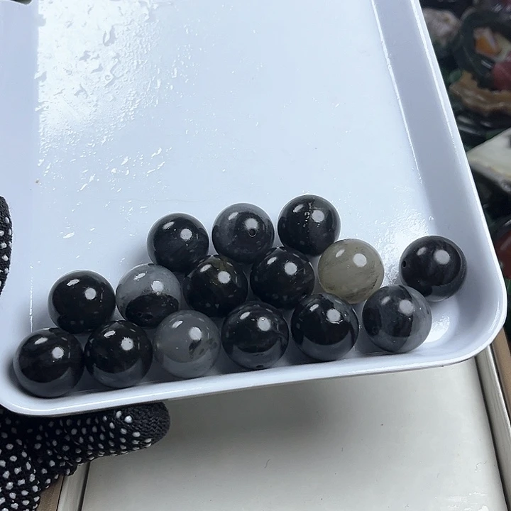 和田玉（糖玉）和田玉边角料9K金镶嵌朝****吧