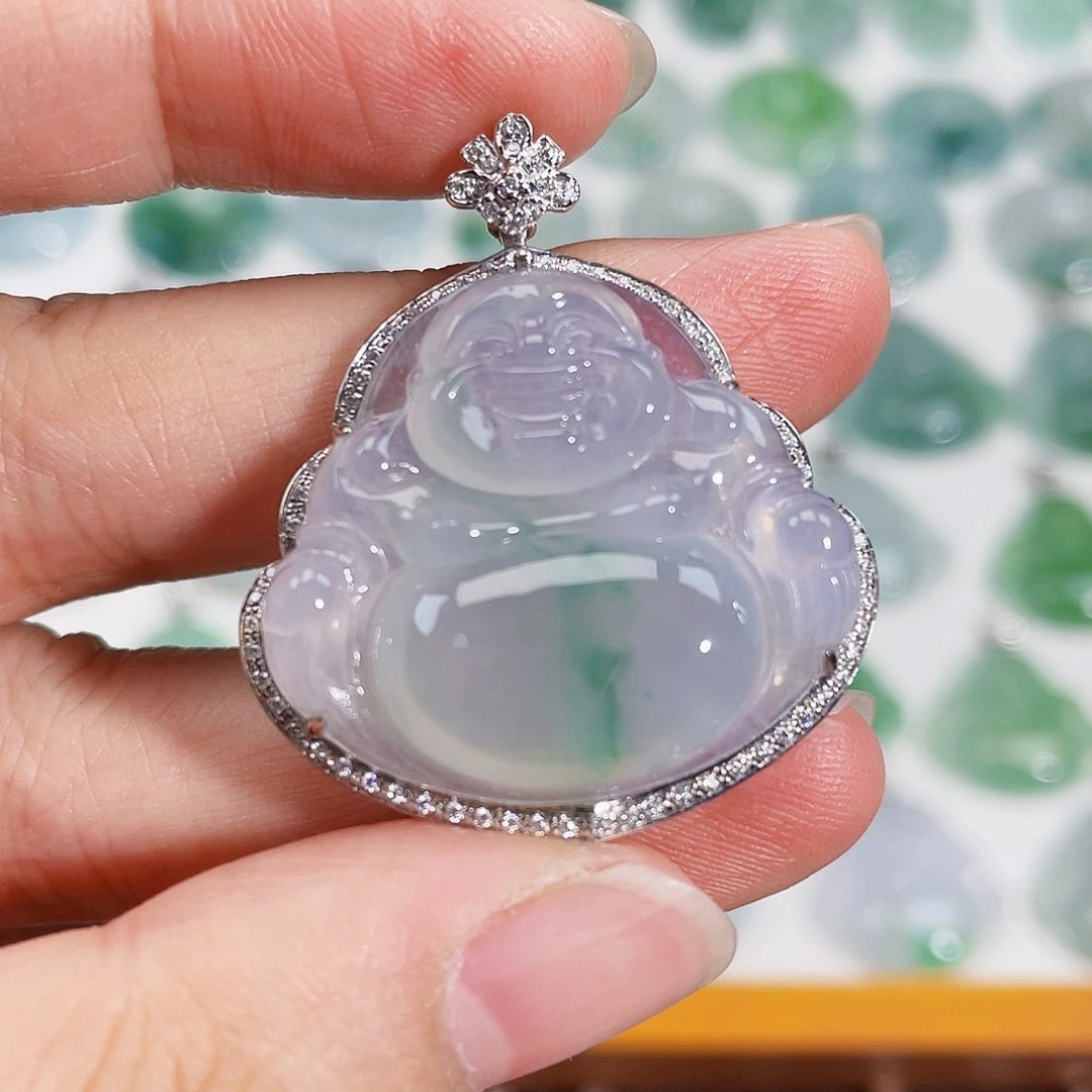 颈饰18K金镶嵌翡翠吊坠