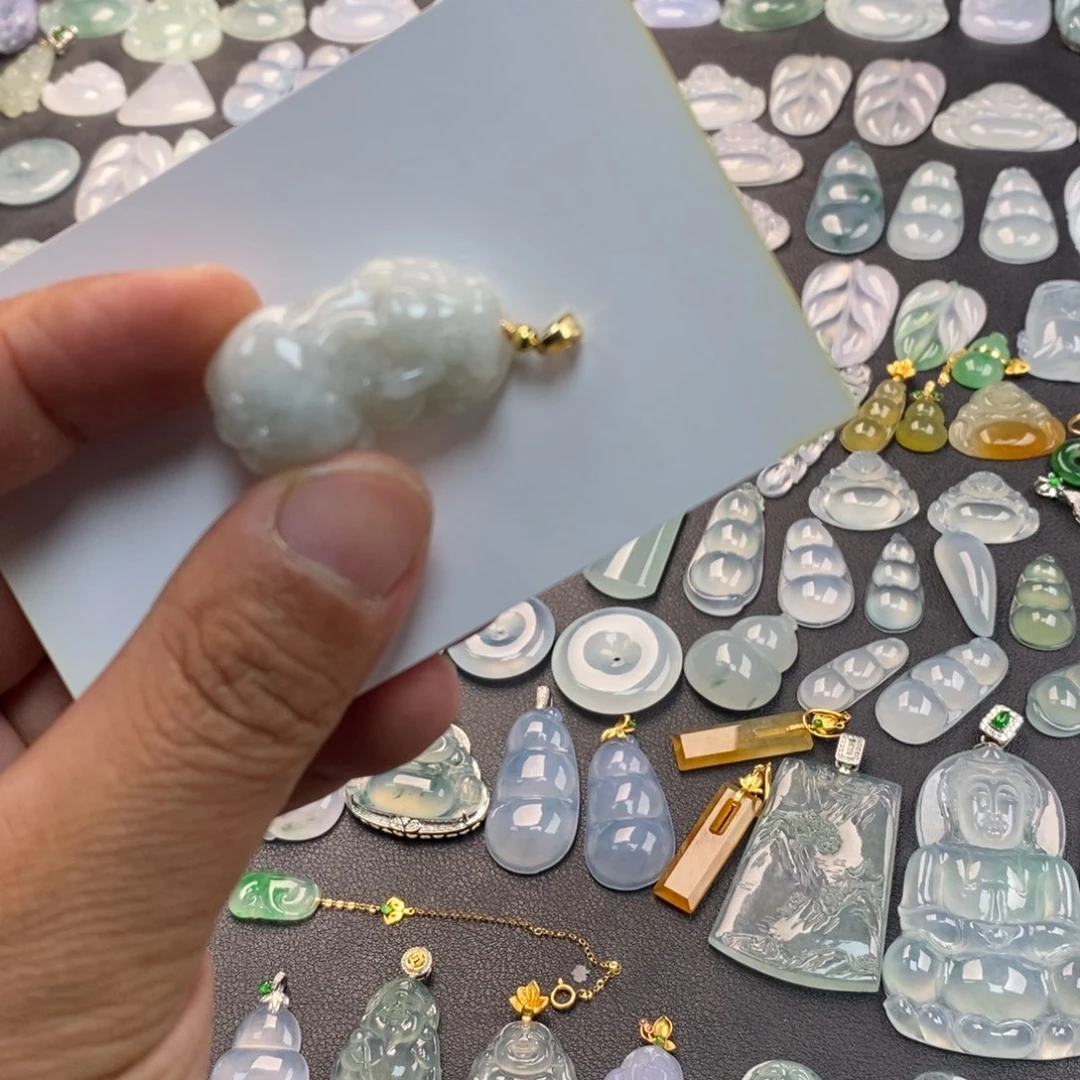 翡翠未镶嵌颈饰天然