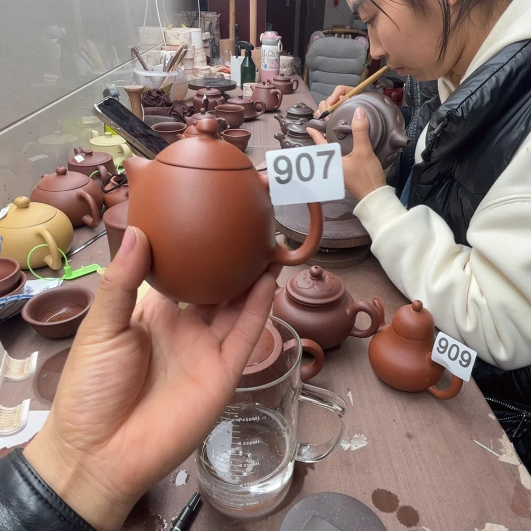 紫砂茶壶小红泥龙蛋240左右瑕疵