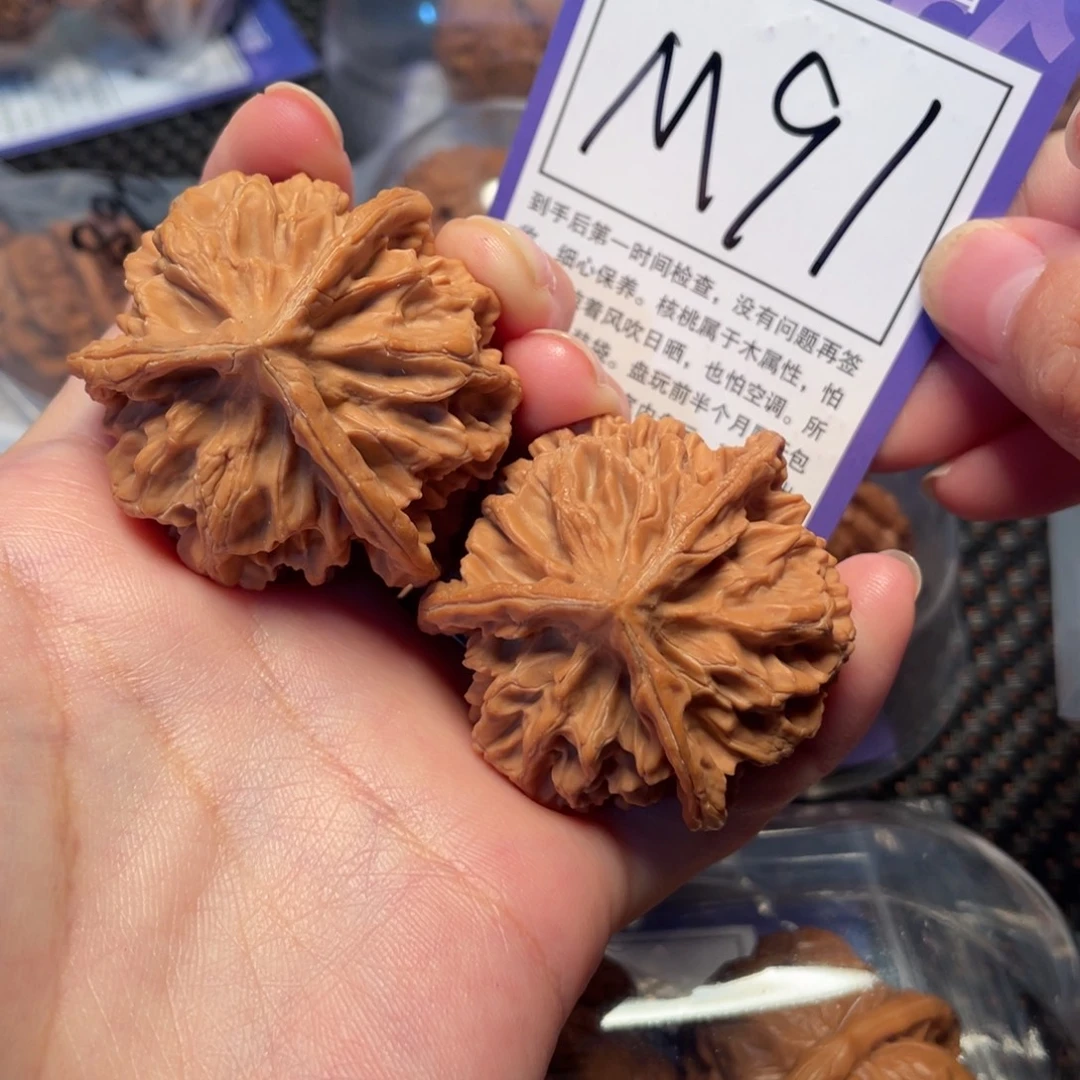 把件桃核M91号正奔44