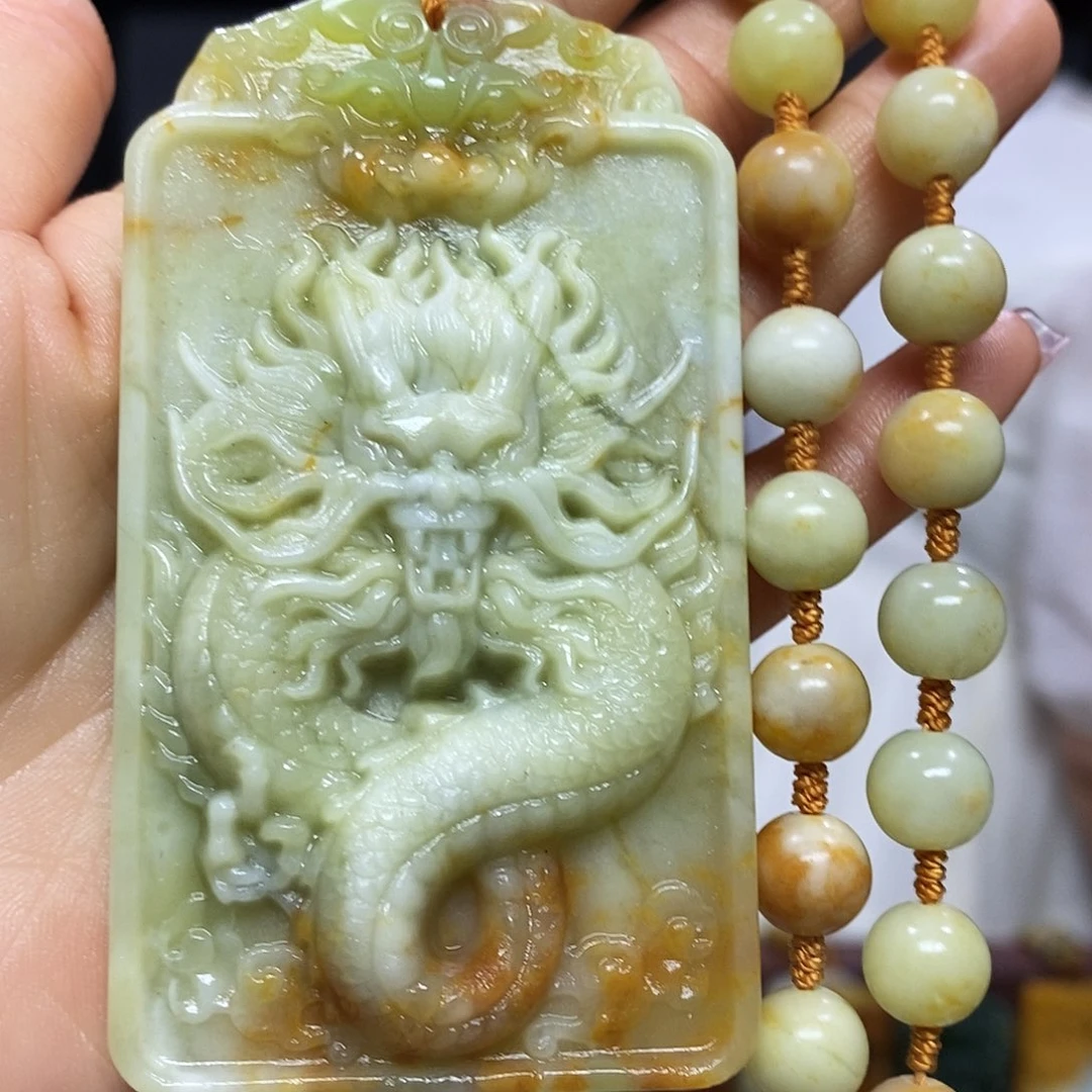 岫玉未镶嵌挂件吊坠