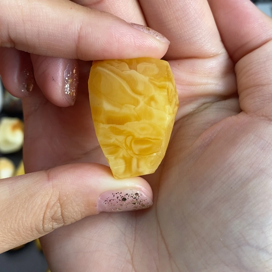 定制琥珀未镶嵌蜜蜡