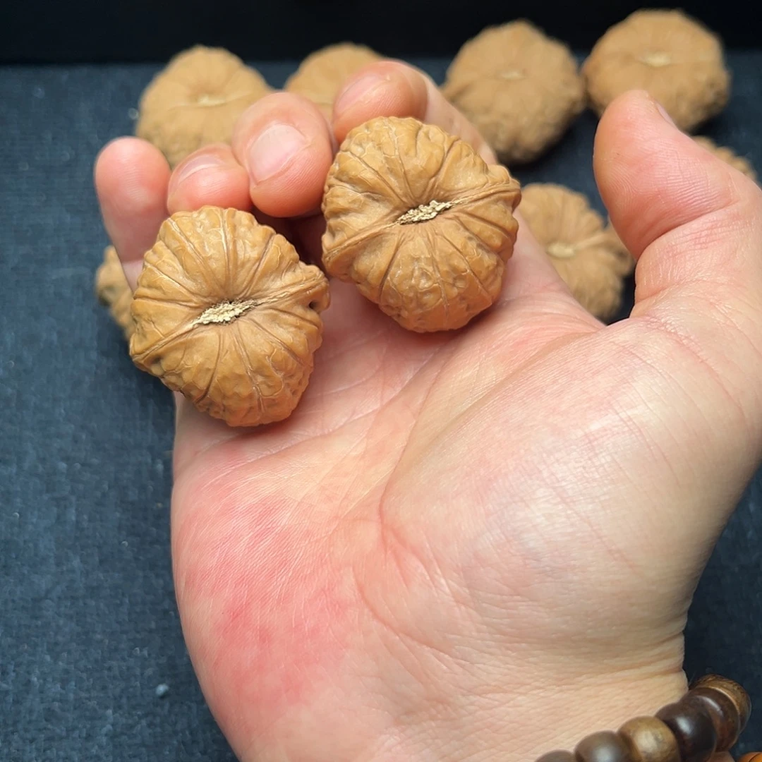 文玩核桃吊坠南瓜墩 泽哥