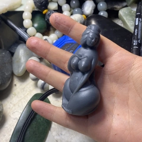 透闪石质玉未镶嵌珠宝半成品书**型