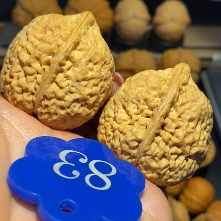 核桃铁南疆核桃尺寸38