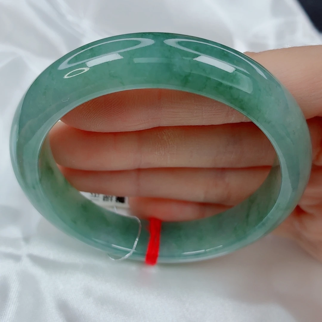 翡翠未镶嵌手镯57.2正圈，满绿底小飘花，完整，017