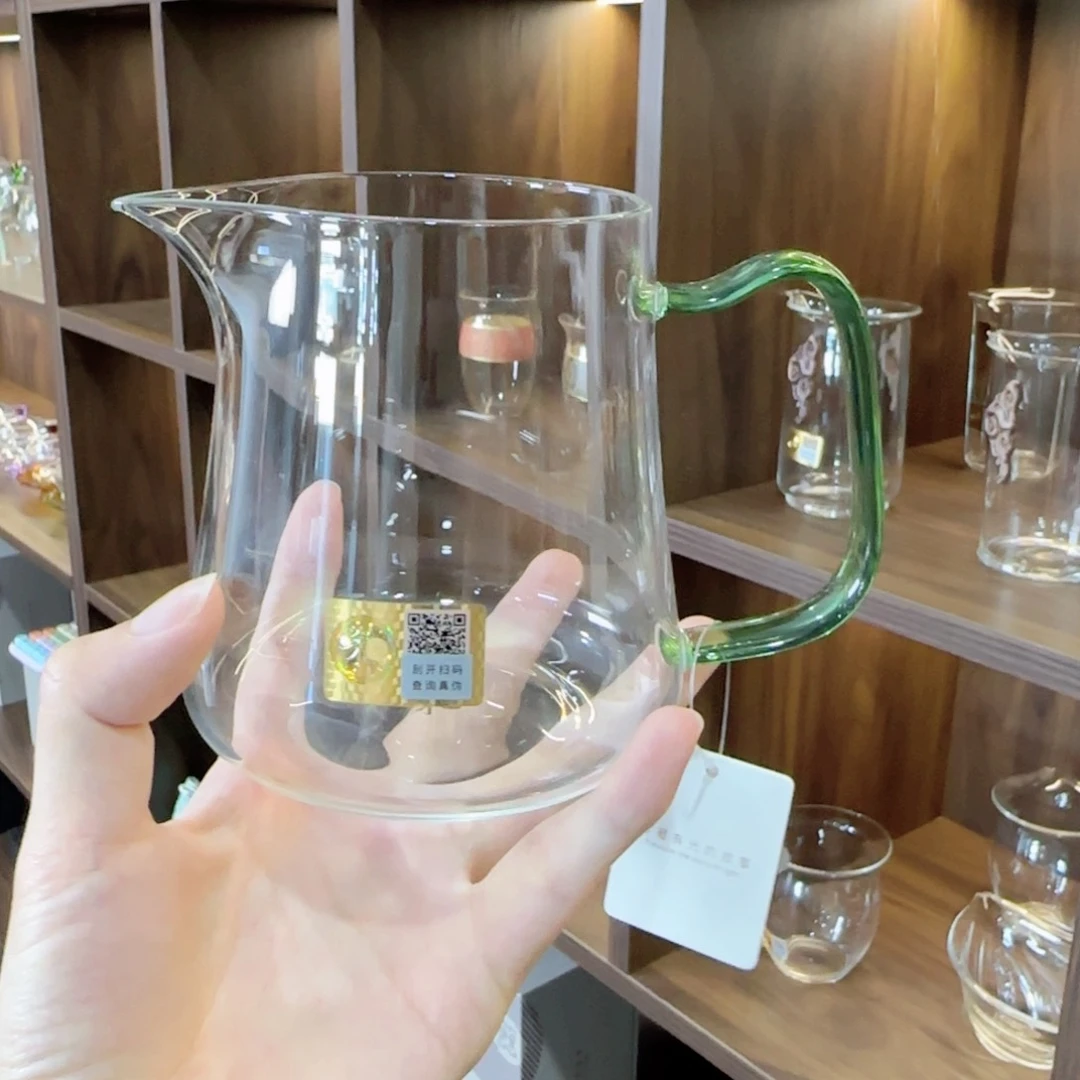 禾器卓然湖绿色。。。