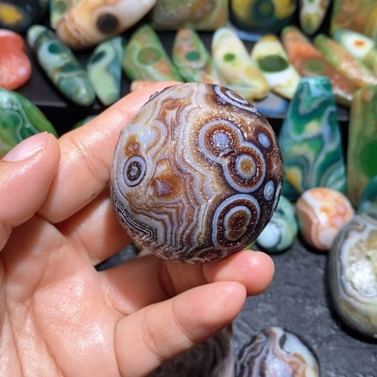 石英质玉珠宝半成品未镶嵌疯***头