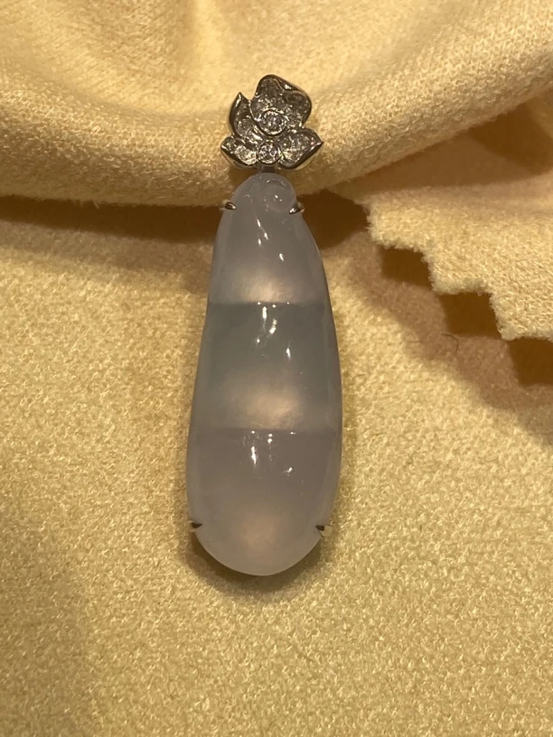 18k金缅甸翡翠吊坠