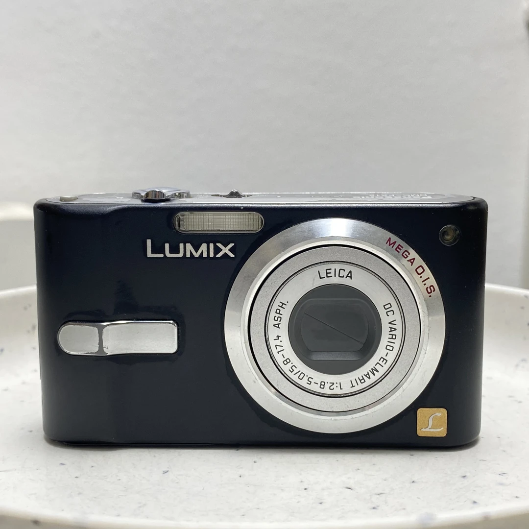 9新 Panasonic/松下 松下fx12徕卡镜头700万像素数码ccd