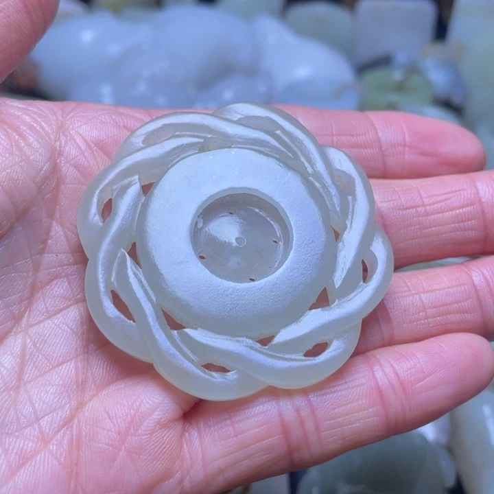 和田玉挂件未镶嵌