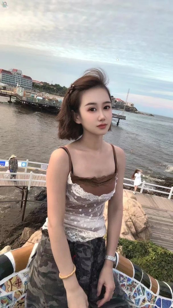 莹莹家女装美肤衣