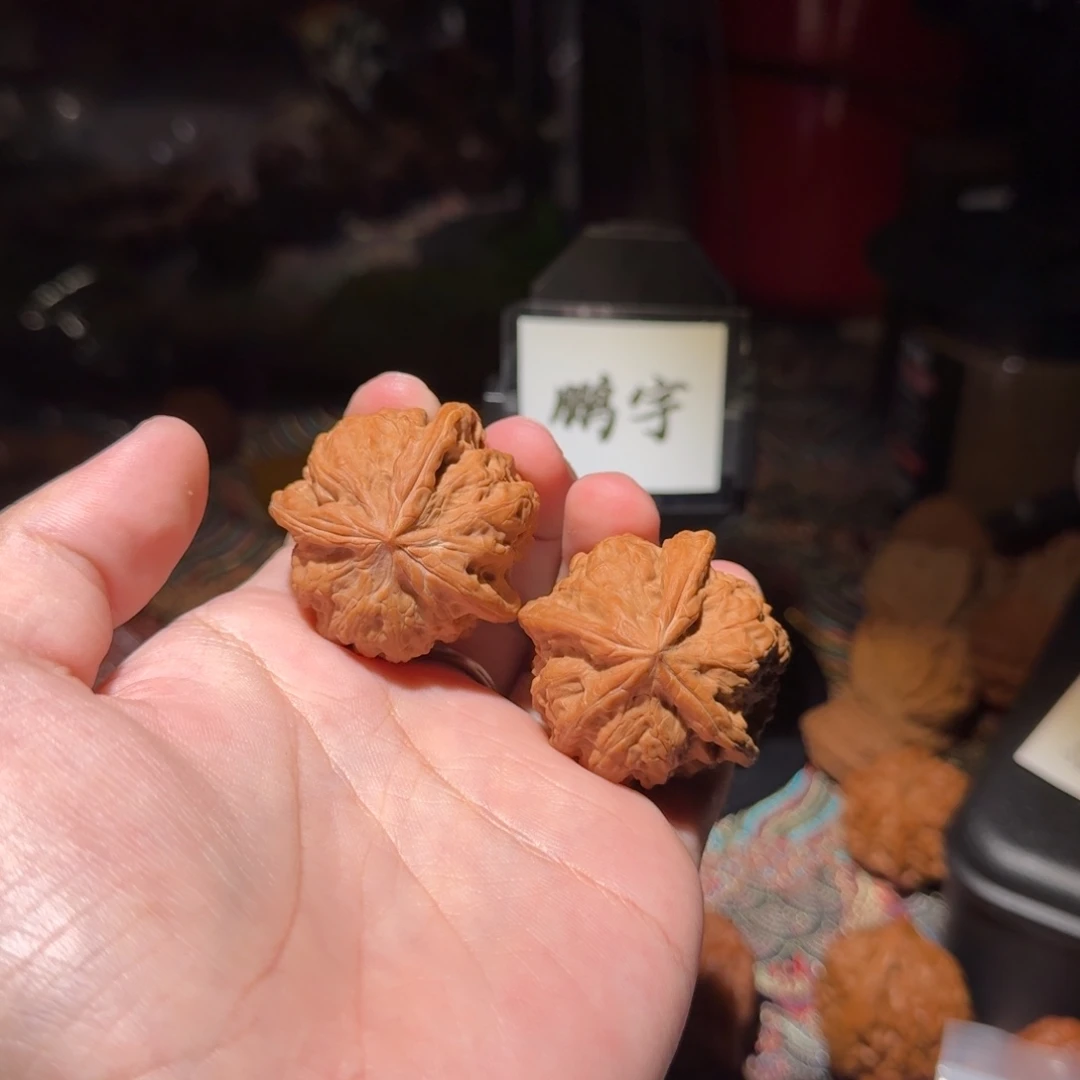 怎***挽核桃把件1327号40平谷凹底文玩核桃