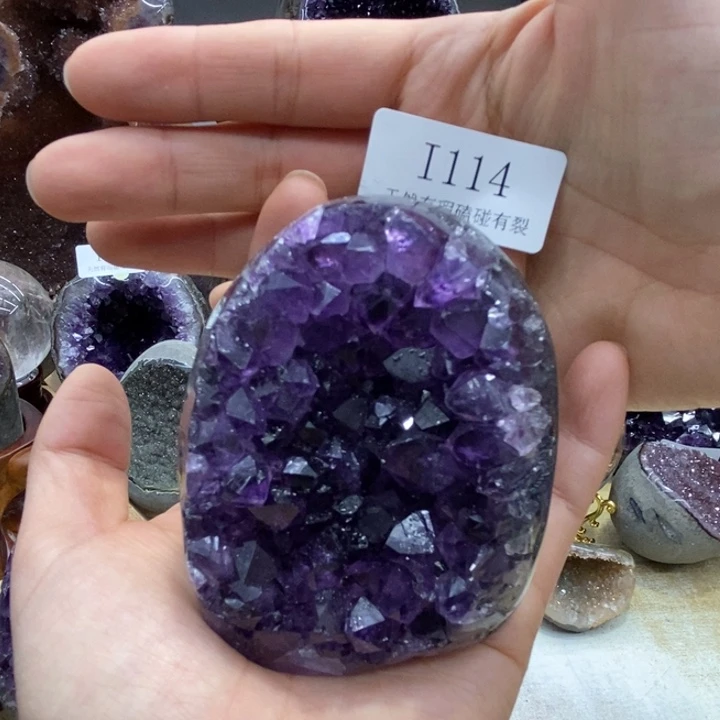 紫晶大型摆件（非配饰）未镶嵌