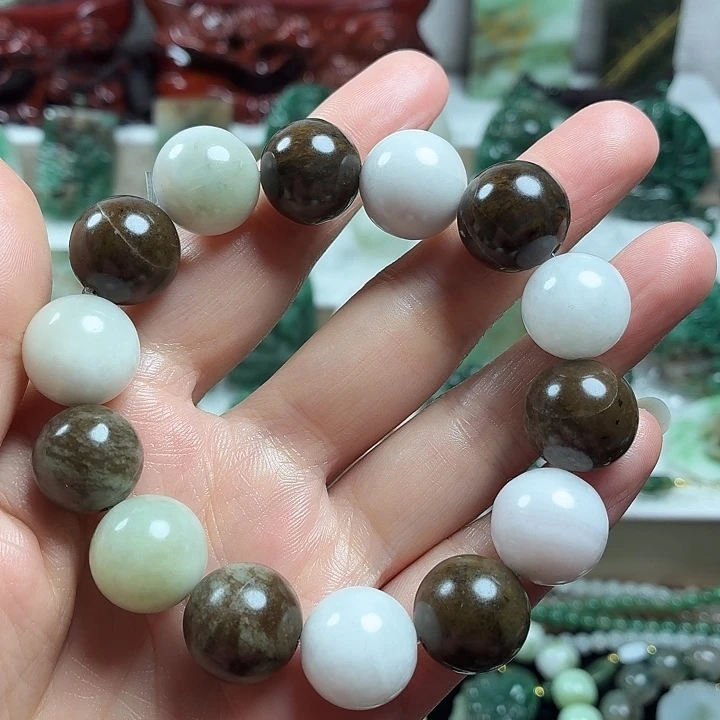 独山玉未镶嵌吊坠