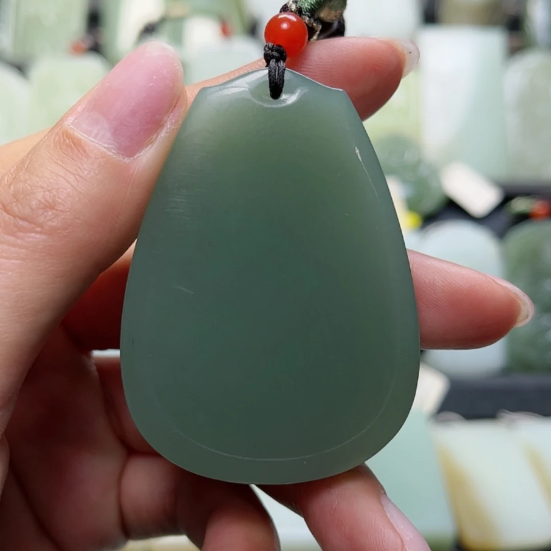【闪购商品】颈饰未镶嵌和田玉
