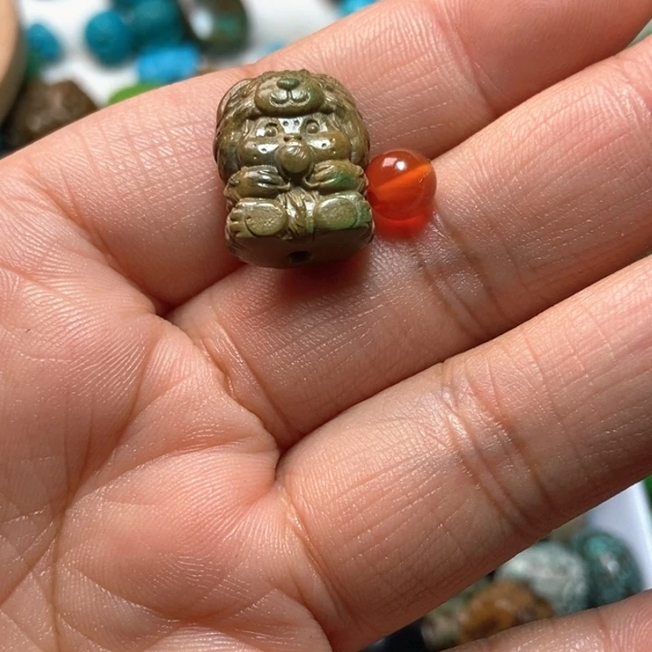南红玛瑙未镶嵌颈饰