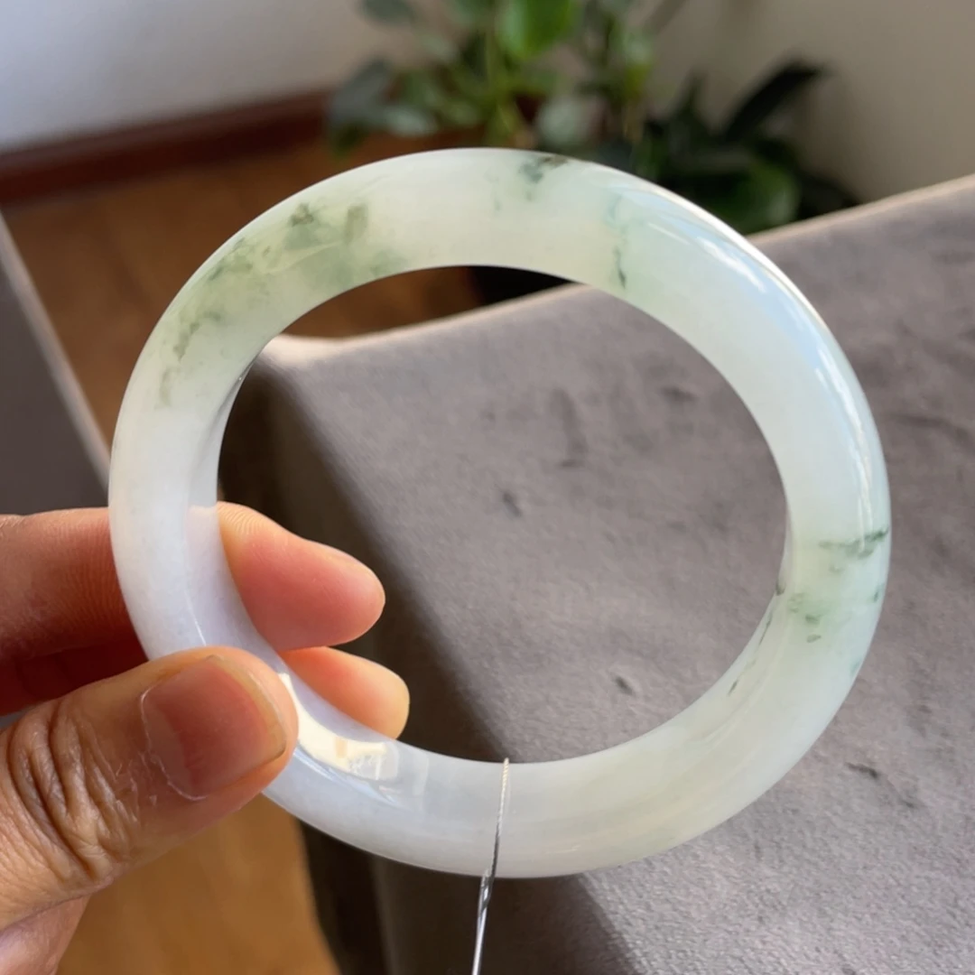 未镶嵌手镯翡翠飘花