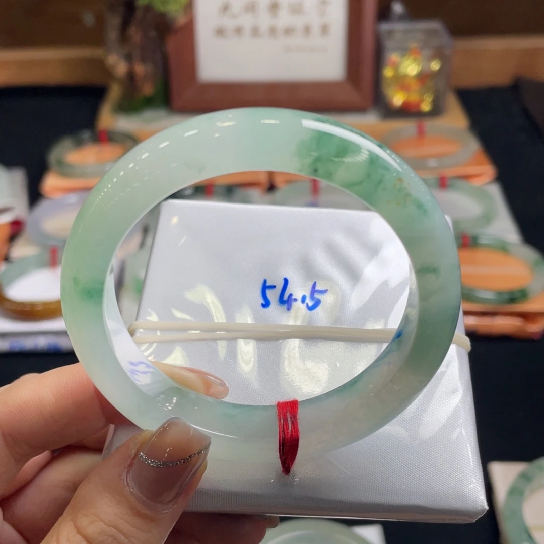 翡翠手镯未镶嵌54.5正