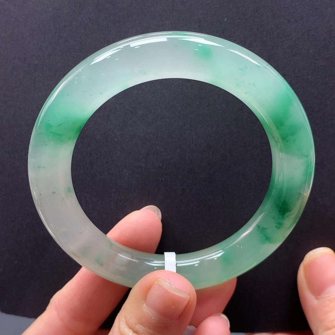 石英质玉手镯未镶嵌天***,