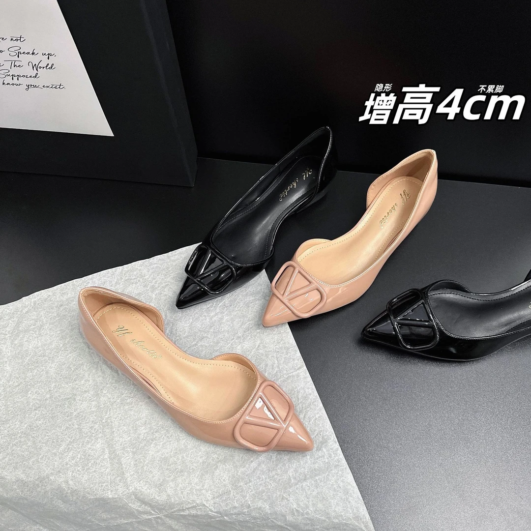 增高4公分烤漆V扣漆皮侧空单鞋女2025夏季新款性感尖头浅口平底鞋