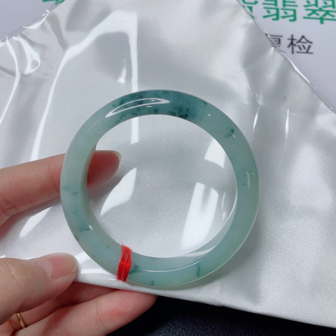 未镶嵌手镯翡翠手镯