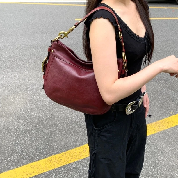 99新 COACH/蔻驰 coach勃艮第酒红色中号元宝包托特包单肩包hd