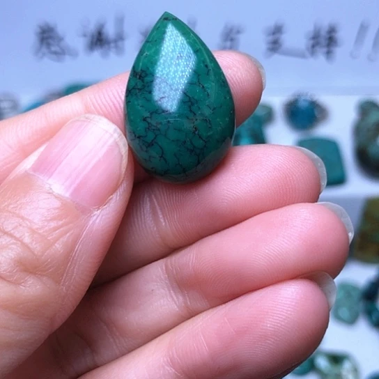 绿松石未镶嵌挂件