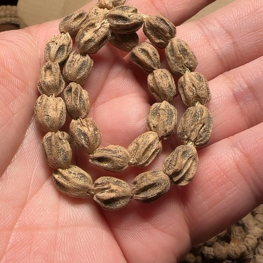 崔***华柏香籽/百香籽吊坠