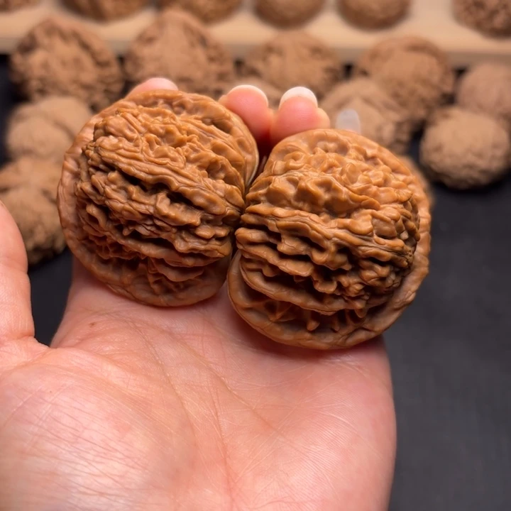 江***见把件文玩核桃47四座楼克重50.8