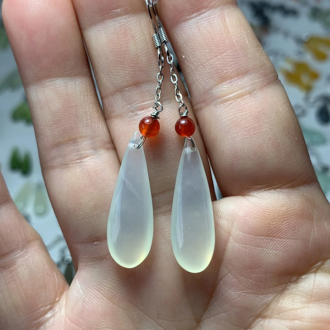 蛇纹石玉耳环未镶嵌