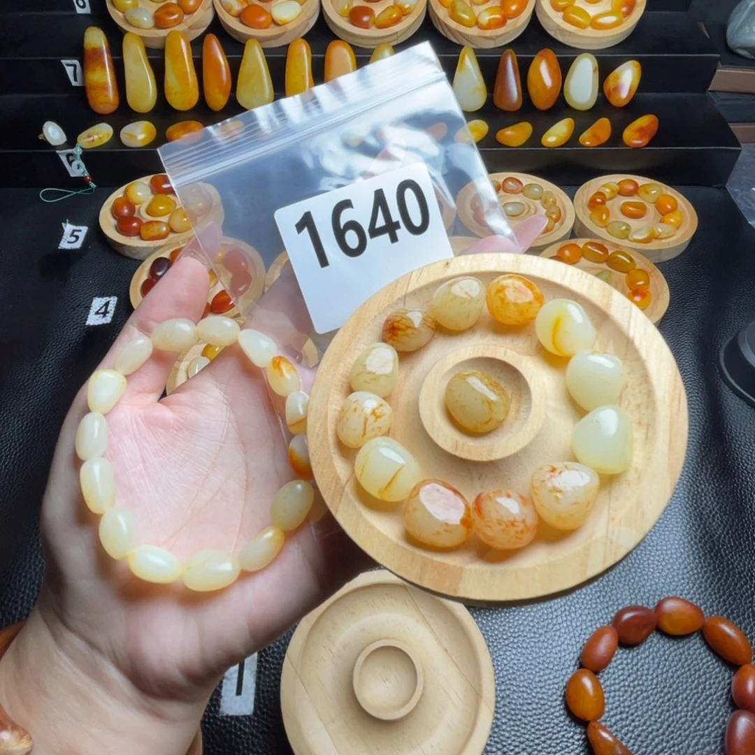 素***白手串未镶嵌和田玉