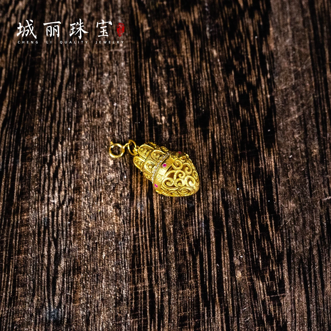 【城丽珠宝】18K九紫众神合力吊坠/个（多样性发货）KJ-872