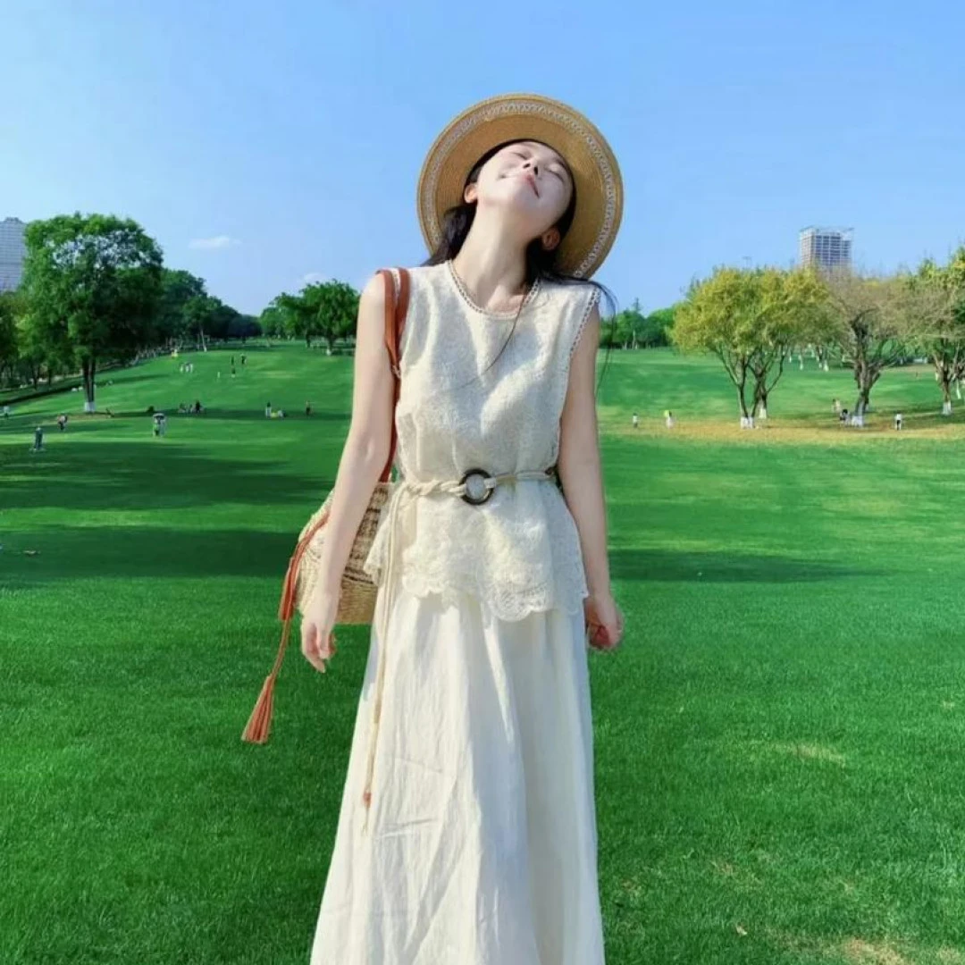 2025超火夏日大方得体穿搭一整套韩系独特绝美漂亮白色上衣套装裙