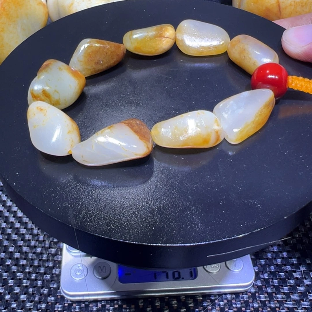 吊坠(不含链)未镶嵌和田玉（子料）44