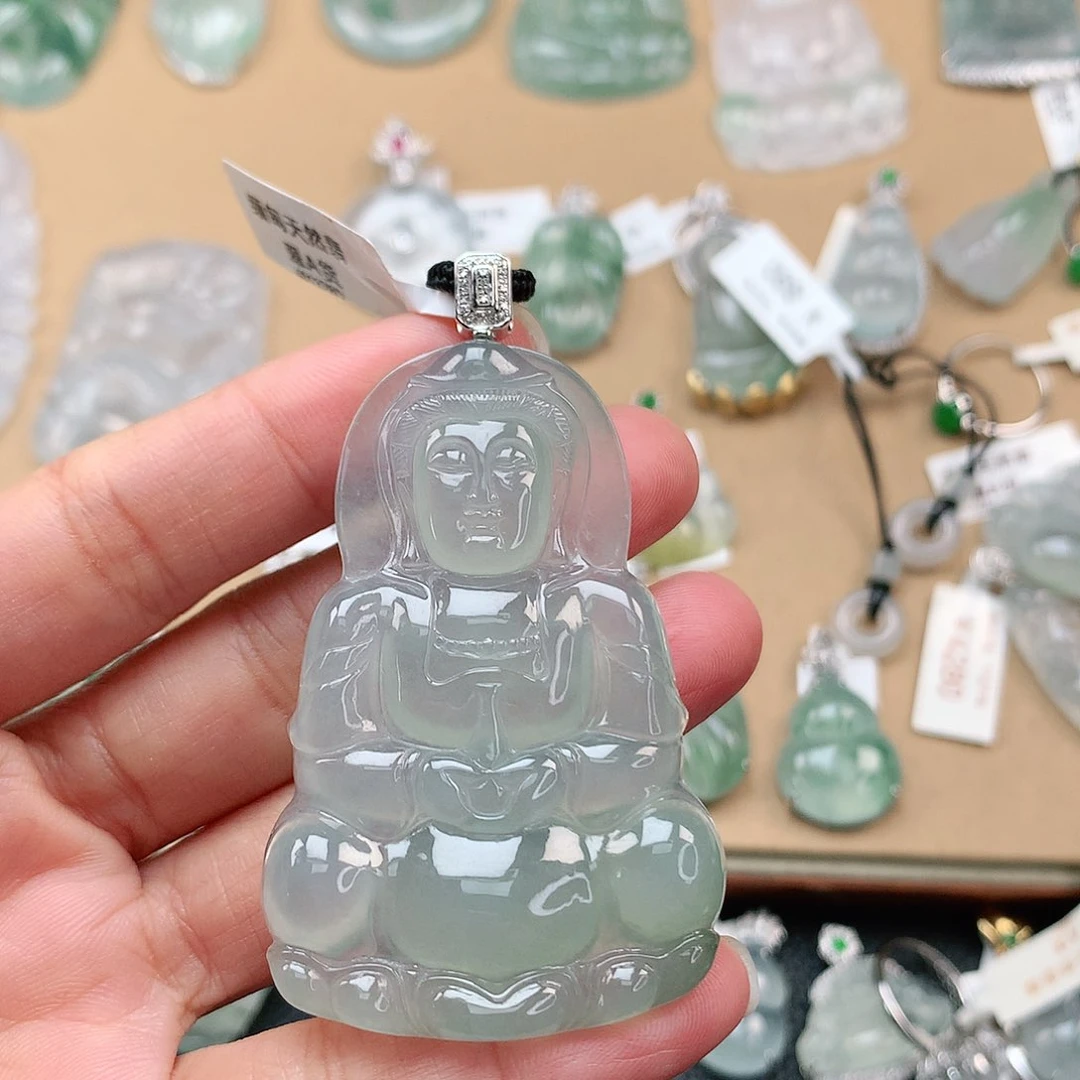 翡翠颈饰18K金镶嵌贵****司观音