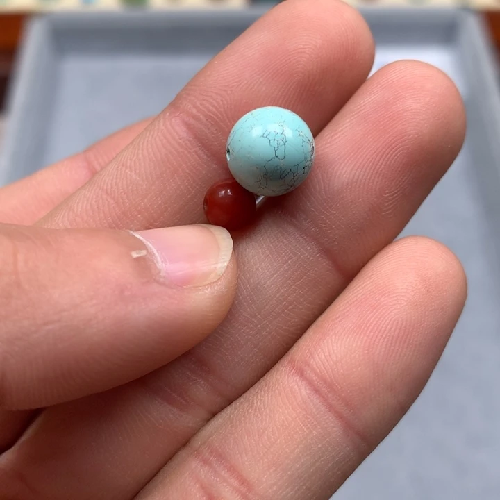 南红玛瑙配饰未镶嵌