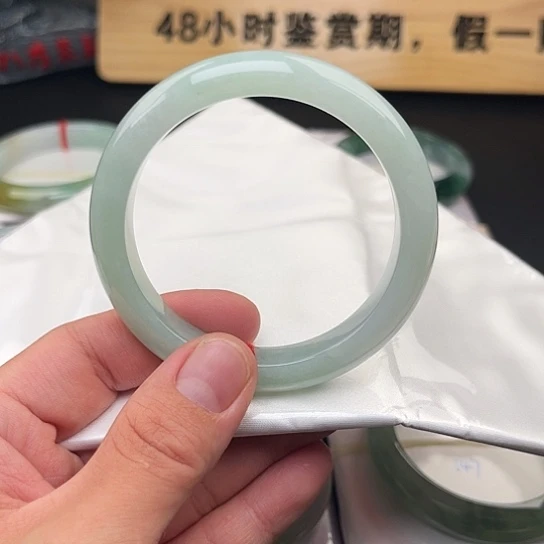 未镶嵌手镯翡翠手镯-2