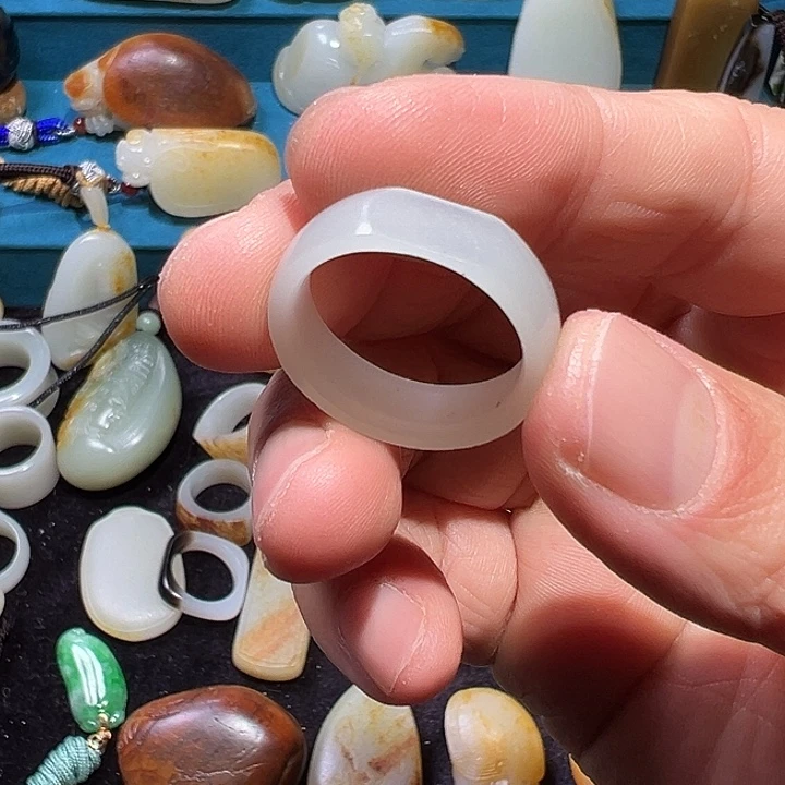 邹***源和田玉未镶嵌戒圈不退OK评