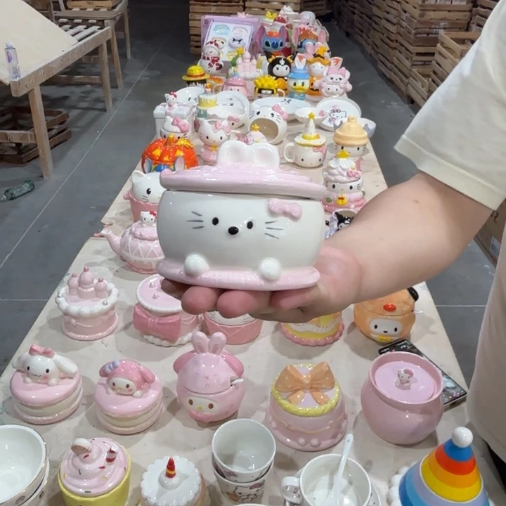 瓷片我在外面吃饭了哈哈哈