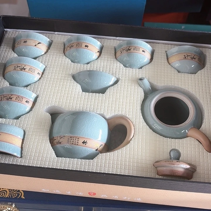 孤品茶具套装等。